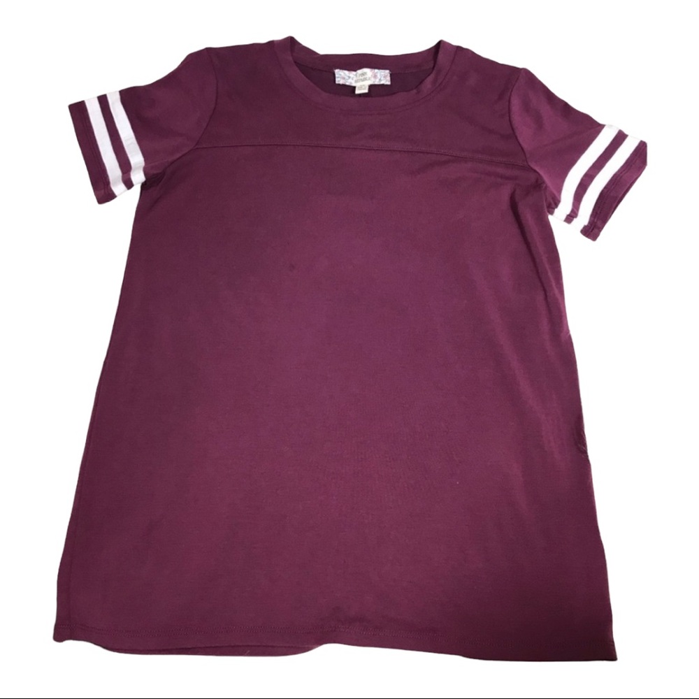 Pink Republic stretchy top. Wine/Ivory color size XS NWT